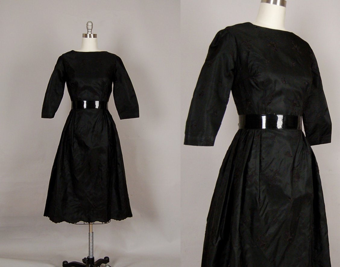 vintage 1950s dress 50s dress full skirt black embroidered floral taffeta