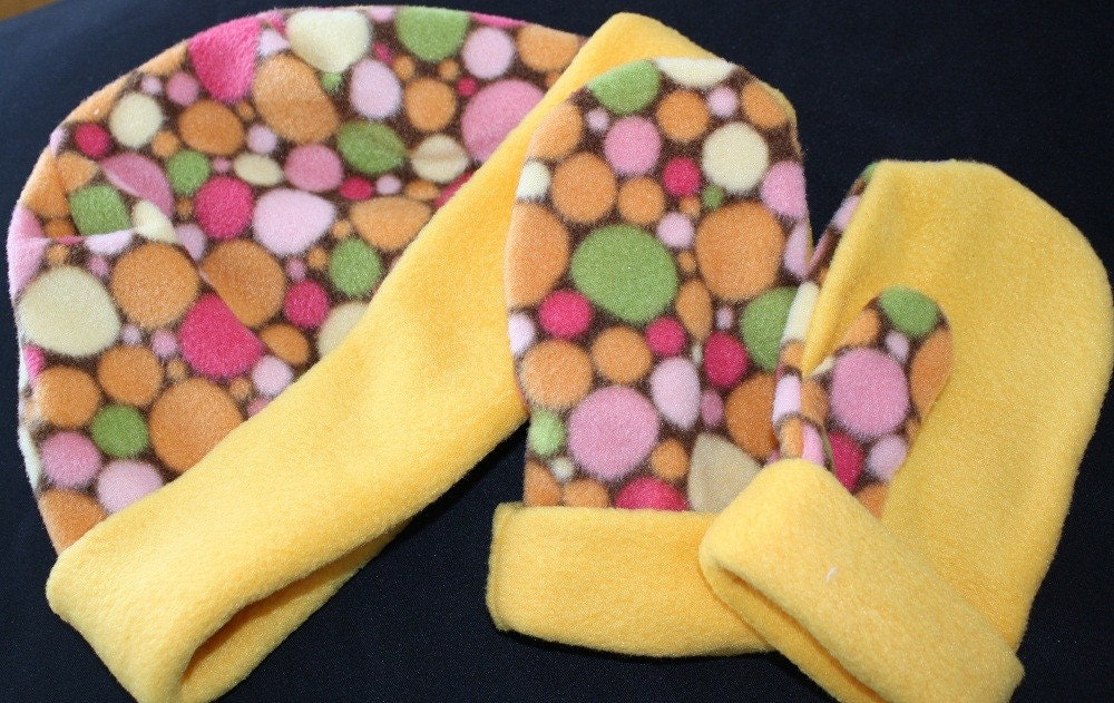 Fun Polka Dot Print Fleece Hat and Mitten Set--in stock and ready to ship--ON SALE