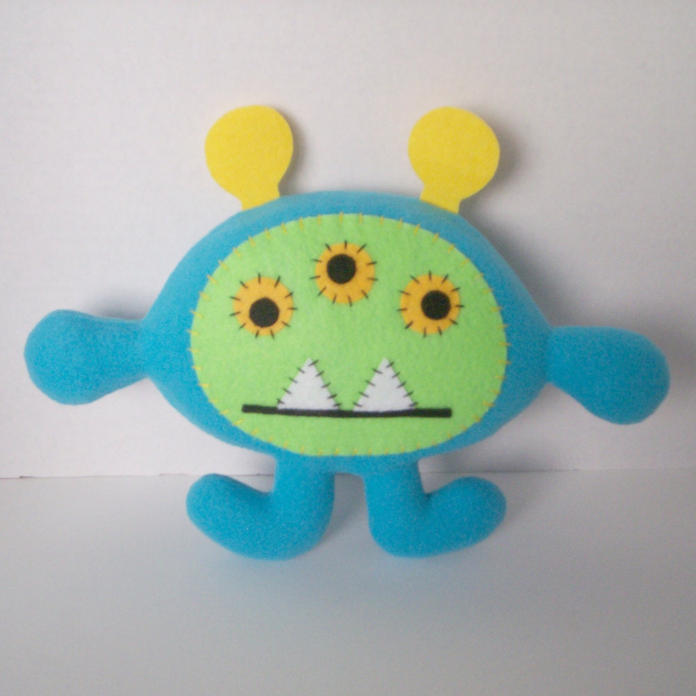 MINI Muddies (monster buddies) My name is Zilch