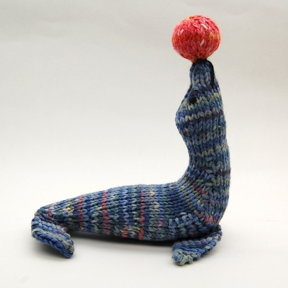 Showoff Seal Amigurumi Knitting Pattern PDF Digital Download