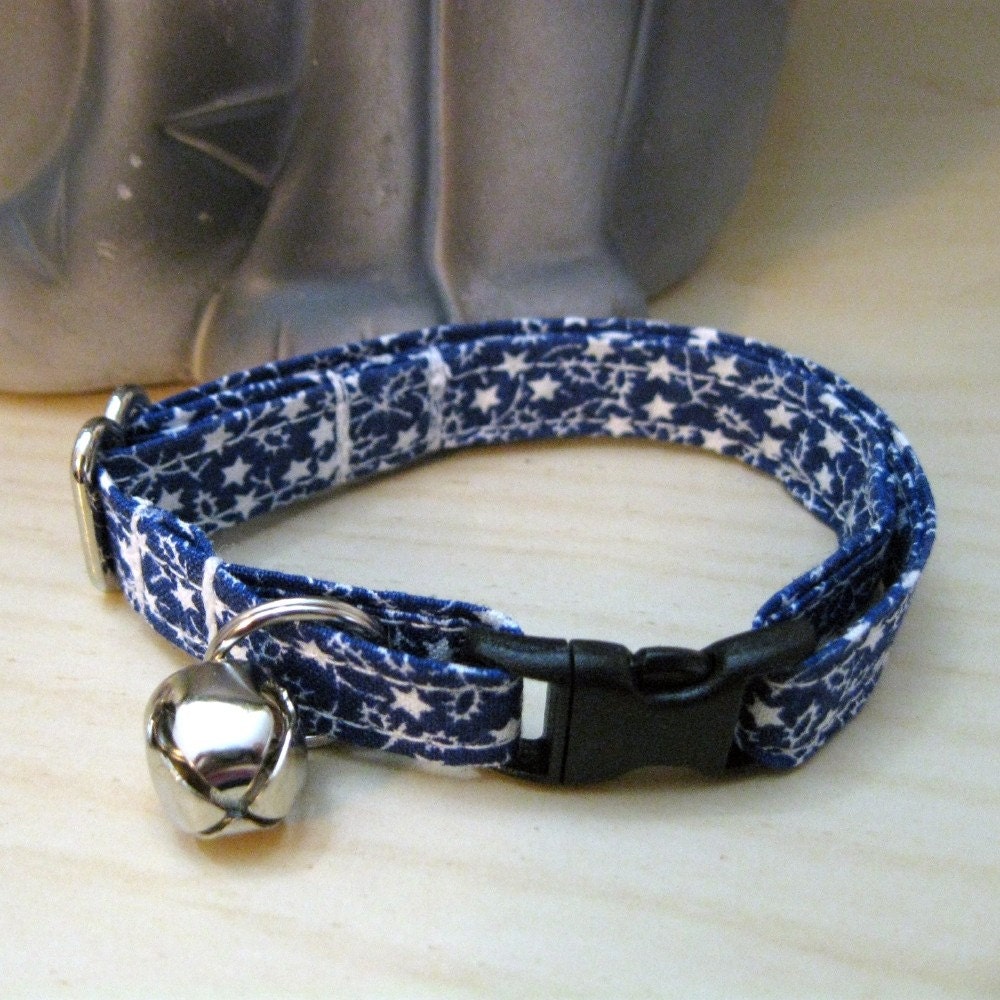 Navy Blue and White Star Flower Fabric Cat and Kitten Safety Collar, Adjustable Sizes