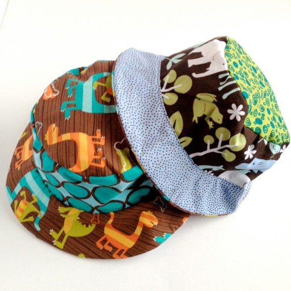 Bucket Sun Hat for Boys, Beach Wear, with Dinosaurs and Animals, Reversible