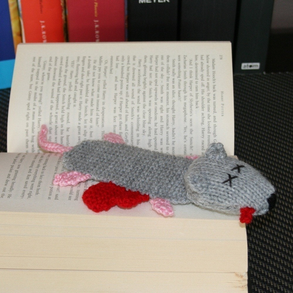 Squashed rat bookmark - INSTANT DOWNLOAD PDF Knitting Pattern