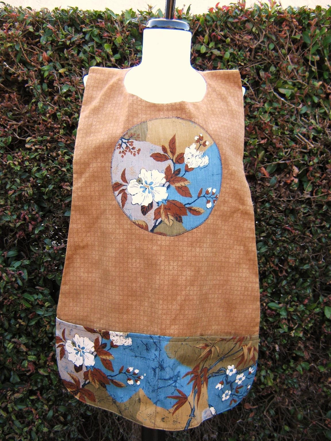Adult Bib - Fully Lined and Reversible.