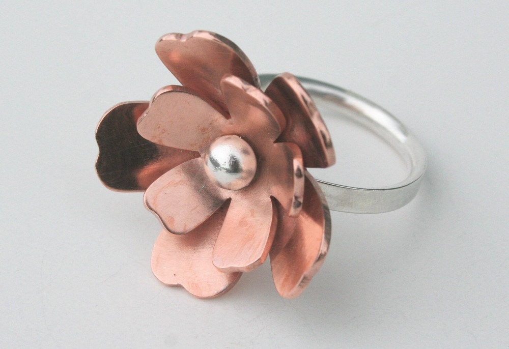 Pretty Copper Flower Ring