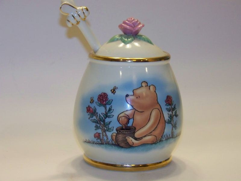 lenox classic pooh