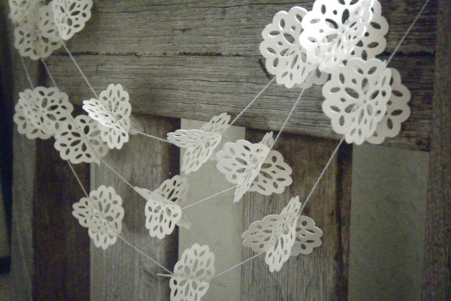 Angels Breath -3D Doily Lace Paper Garland