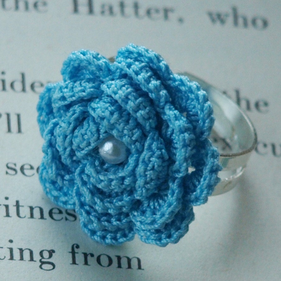 Hyde Park Crochet Flower Ring- Aqua