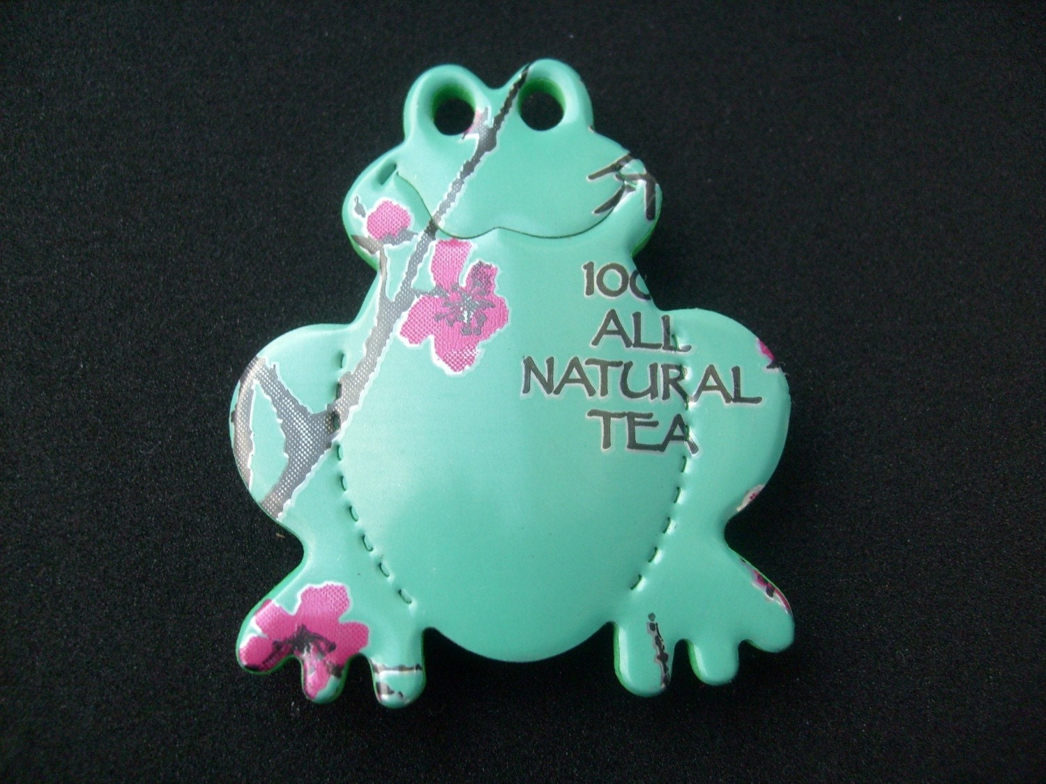 Recycled Can Magnet/Pin- Arizona Green Tea Frog