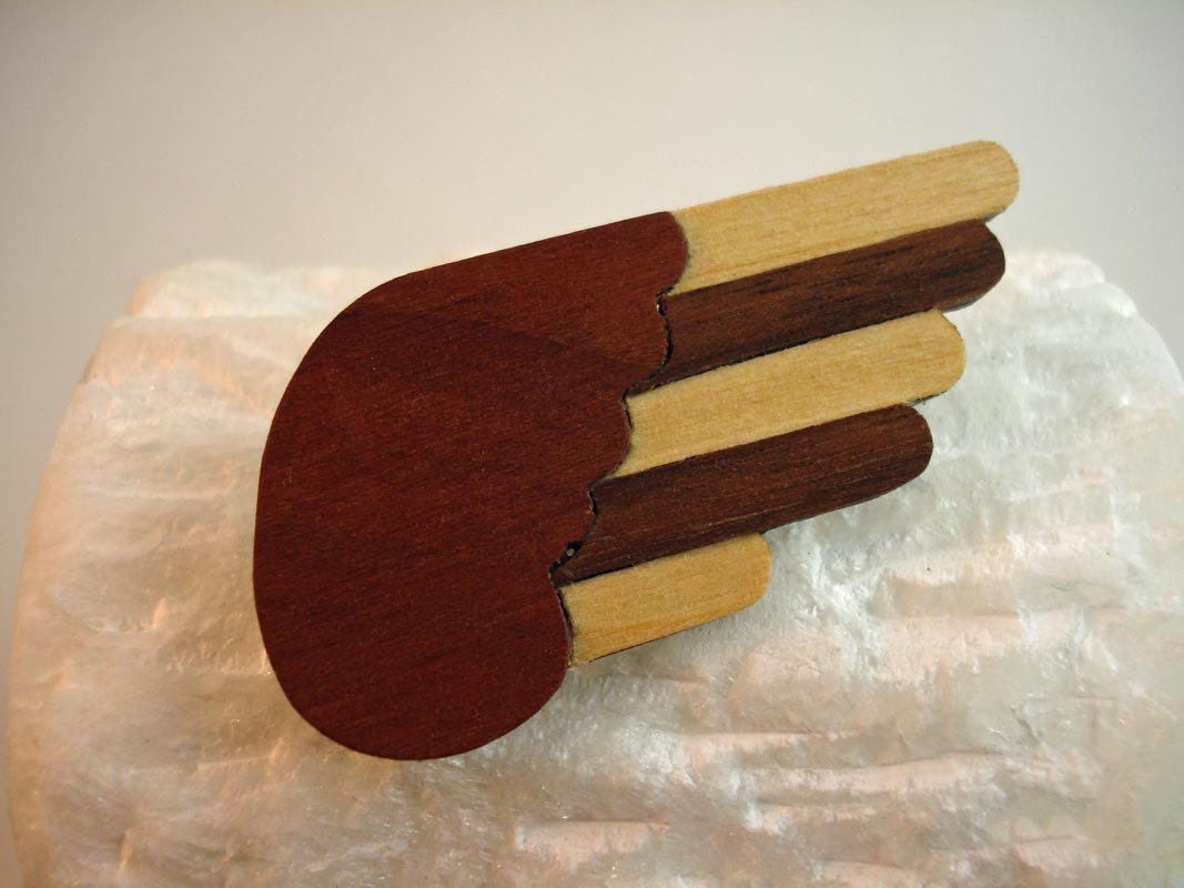 Wing mixed wood brooch -- Amaire
