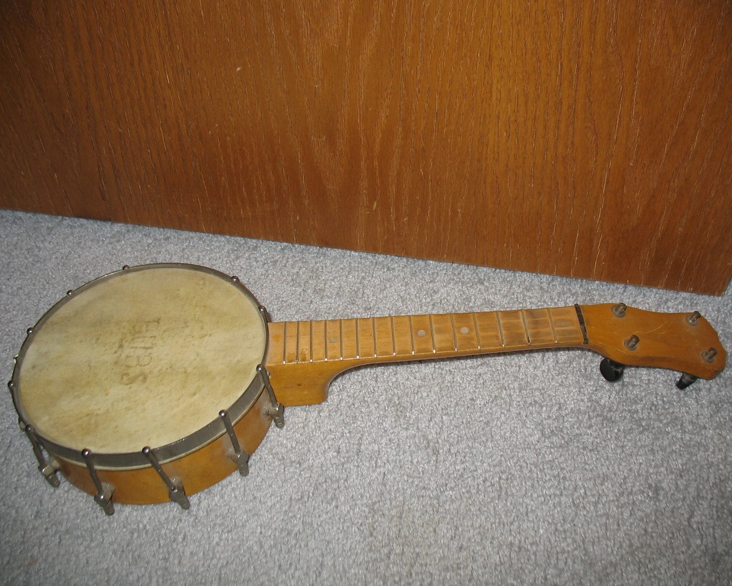 Vintage Small Banjo Ukulele Uke String Instrument by