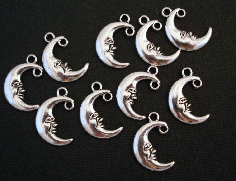 Silver Moon Charms Antiqued 10 Loop