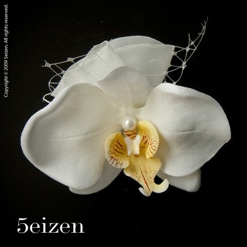 Adie Series I - Light Ivory with White Orchid Hair Clip