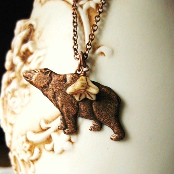 Osito - Bear Necklace Vintage Little