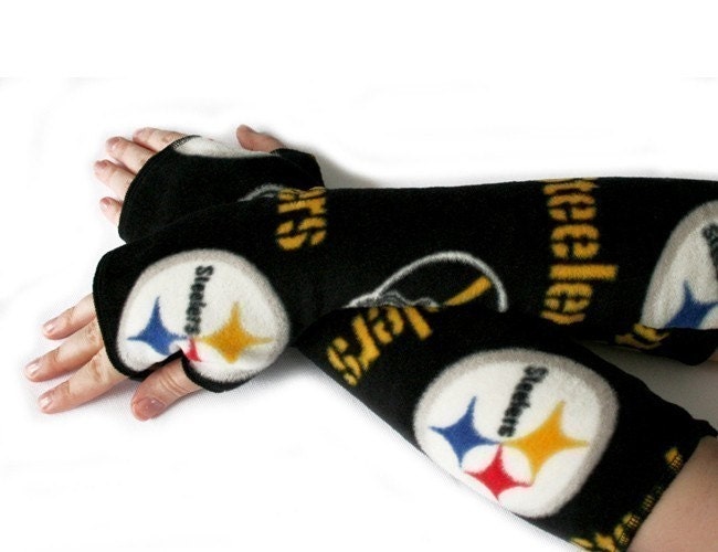 fingerless gloves armwarmers handmade from PITTSBURGH STEELERS fleece - bombshellsports