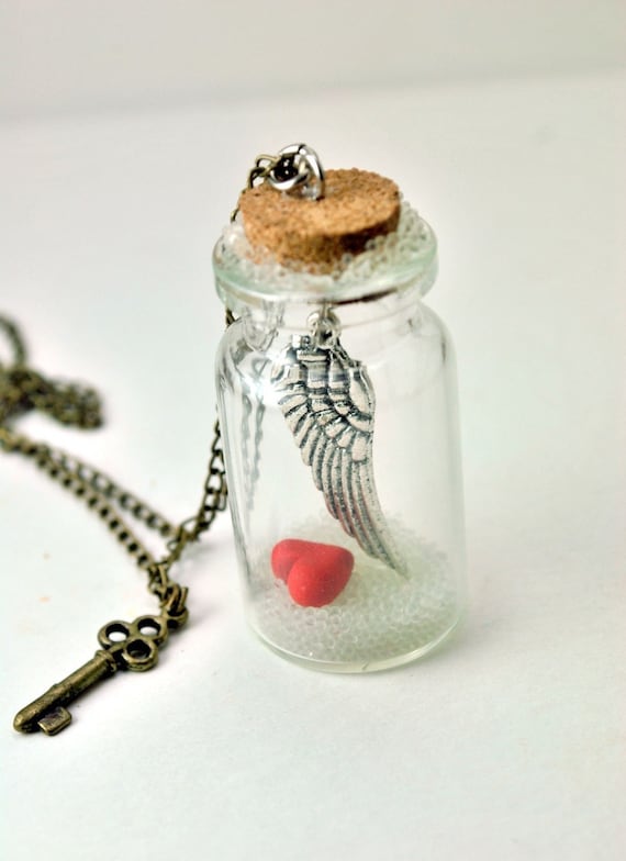 My Heart Belongs to You.. Message in a Bottle Necklace. Valentine Gift