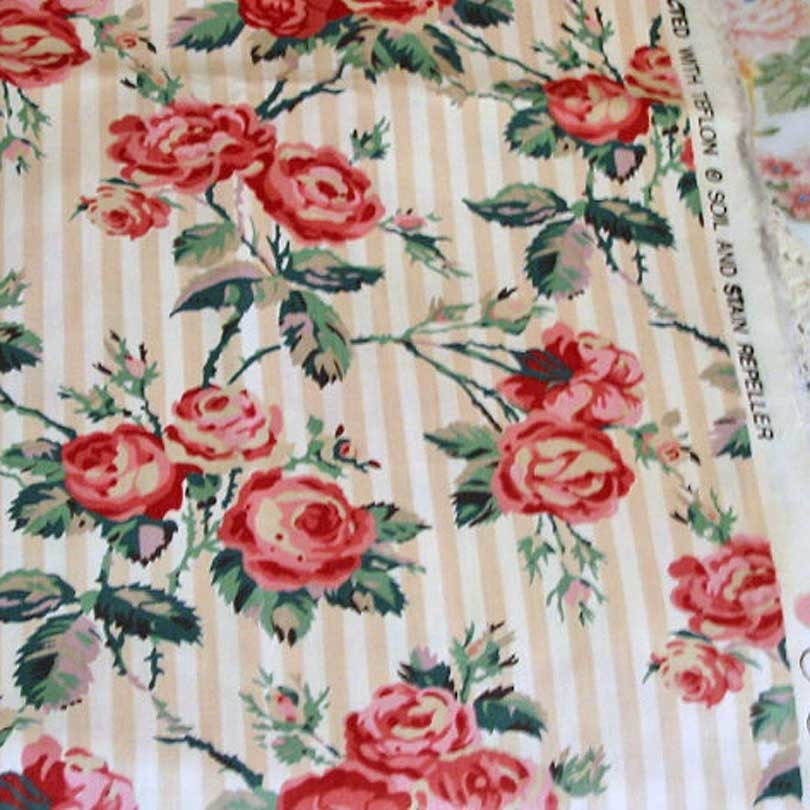 Beautiful CABBAGE ROSE Bouquet FABRIC Red by BlackberryPrairie