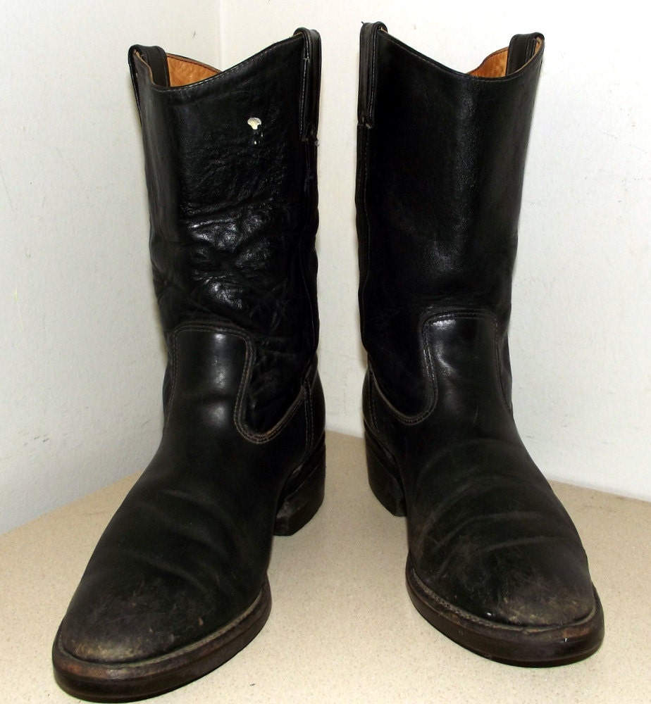 Nicely Broken In and Distressed Chippewa Black leather cowboy boots size 9 B
