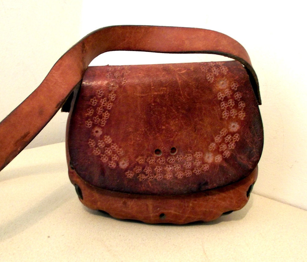 Vintage Small Leather Purse --- ready for customizing