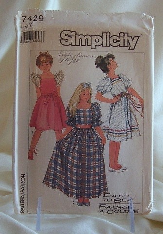 Girl's Pullover Dress in Two Lengths Size 7 UNCUT Vintage Simplicity 7429 Sewing Pattern
