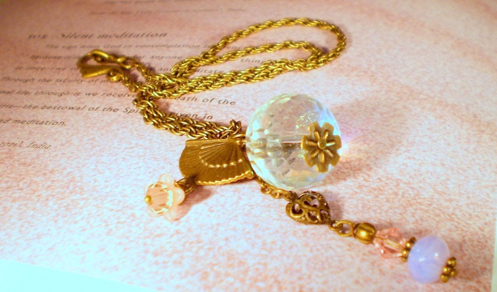 Vintage Style Sweetheart Necklace