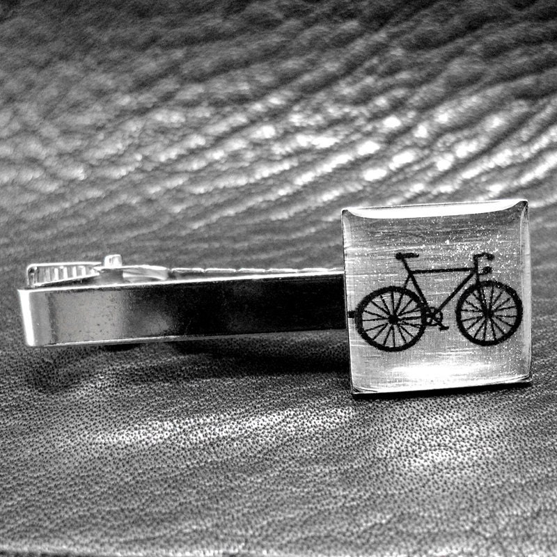 Silver Leaf Bicycle Cyclist Bike Tour De France Tie Clip