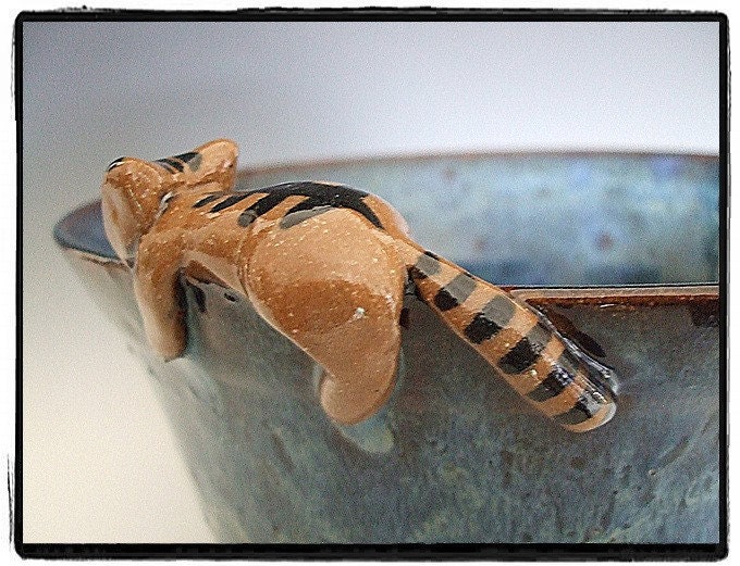 RESERVED List for Wadiefong-Ocean Blue Bowl with Lazy Tabby Cat
