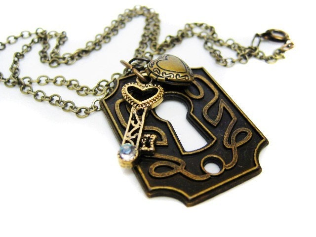 Antique Gold Skeleton Key Necklace. Heart Locket Keyhole Necklace