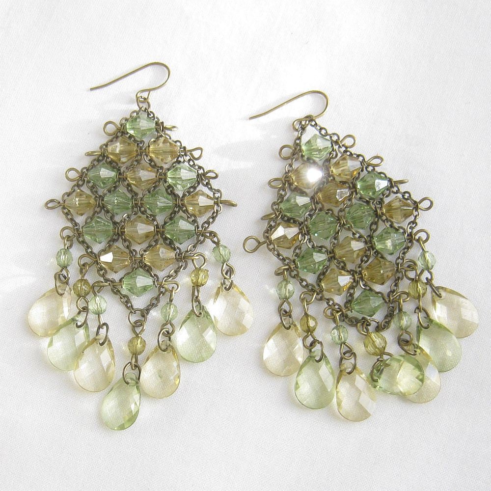 Vintage Art Deco Hand Wired Lucite Crystals Dangle Earrings