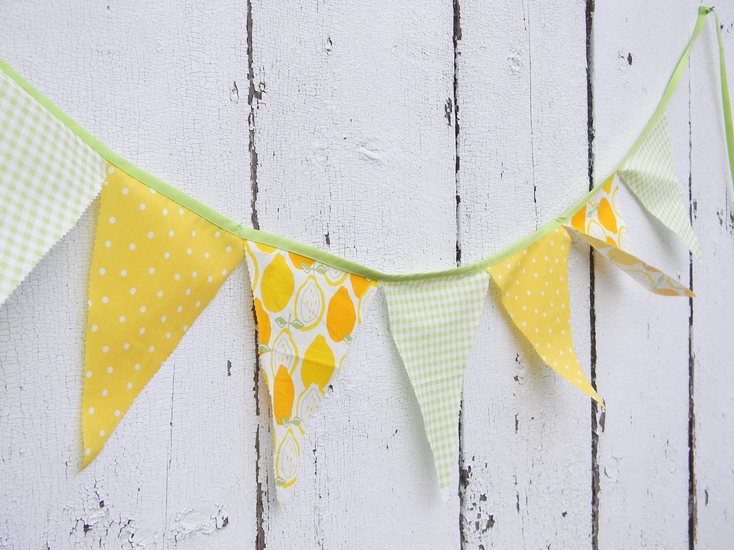 Lemonade Stand Pennant Banner