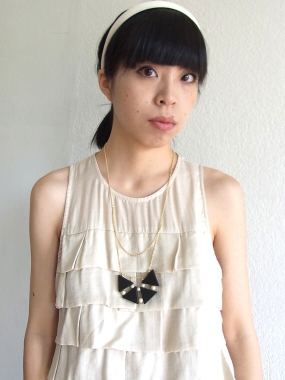 Kuro Sankaku Necklace
