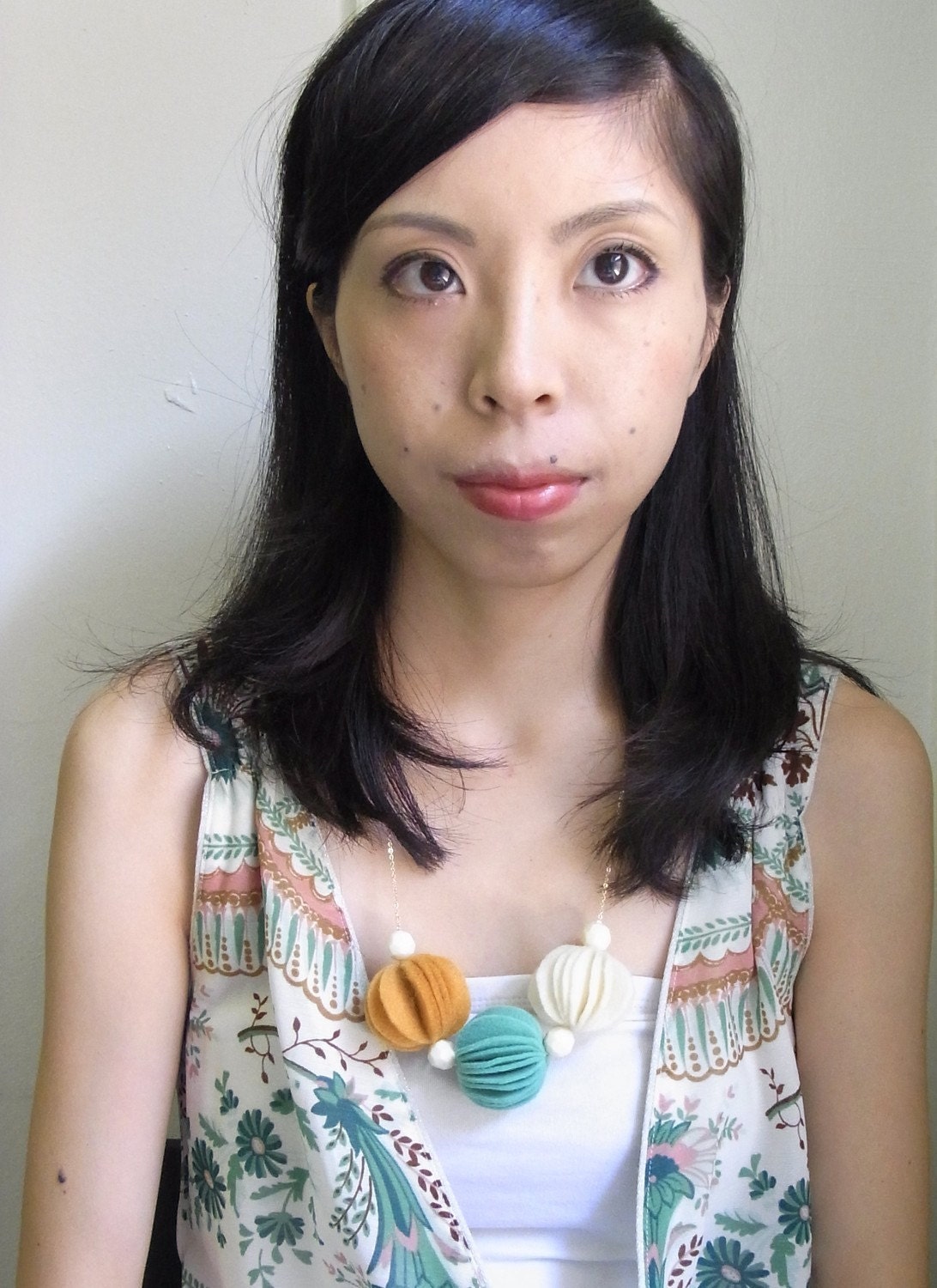 kuru maru felt ball necklace S size