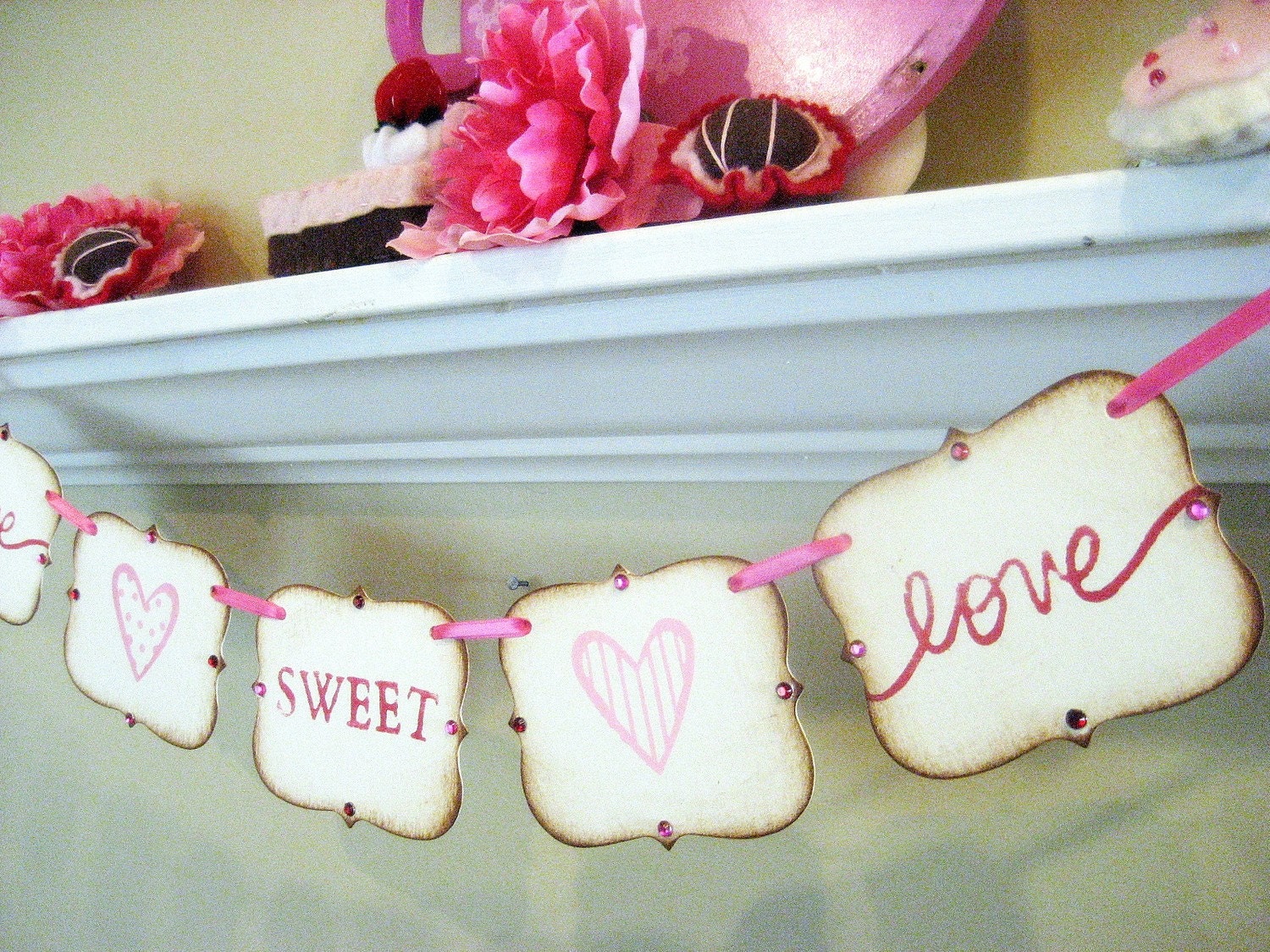 Valentine Banner "love SWEET love" Decoration