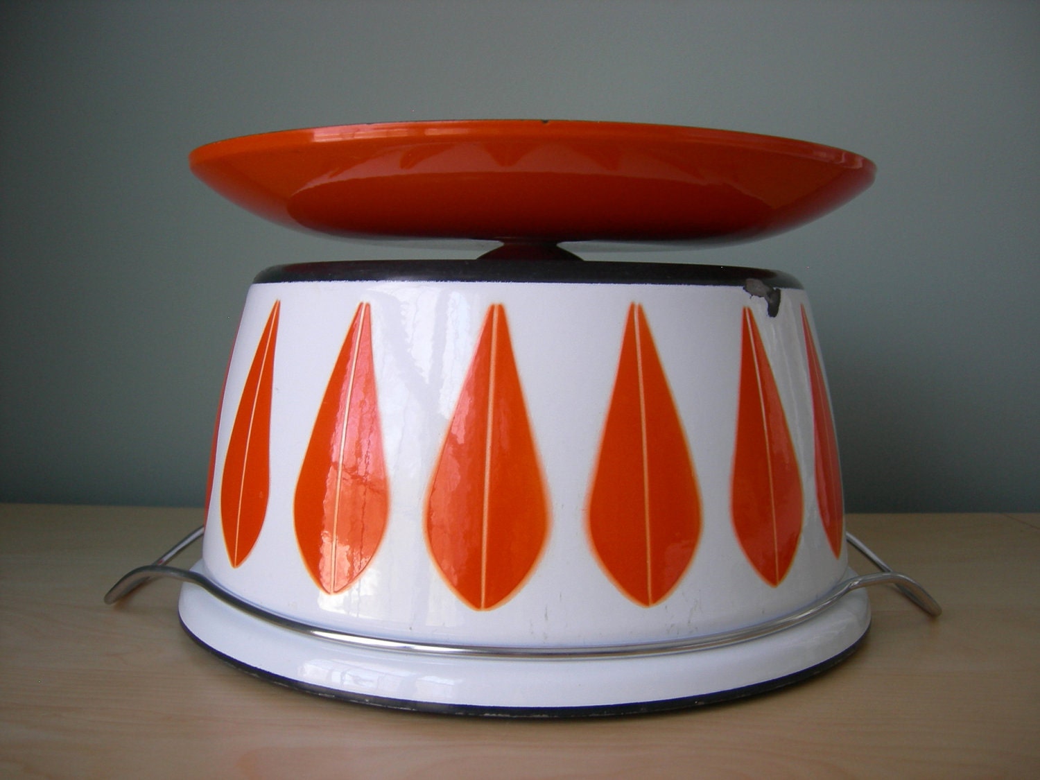 9 Qt Cathrineholm Lotus Pattern Dutch Oven