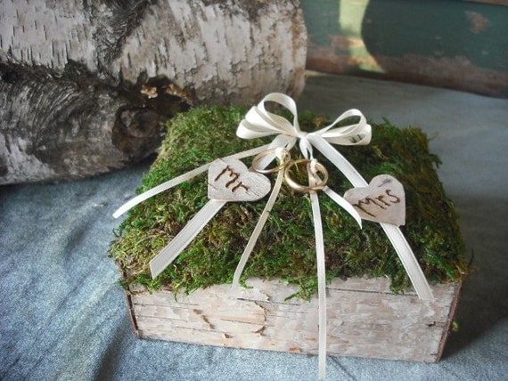 Birch Bark and Moss Ring bearer's pillow with engraved MR & MRS hearts,for your woodland nature themed fairytail wedding.