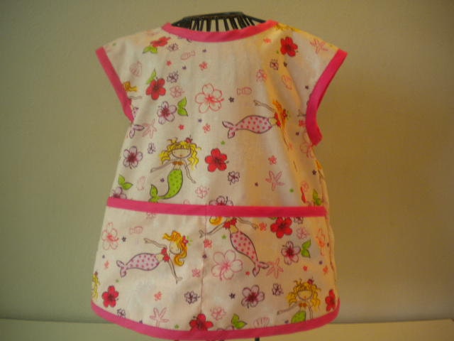 Adorable Mermaid Art Smock or Apron Trimmed in Pink. Size 3t-4t