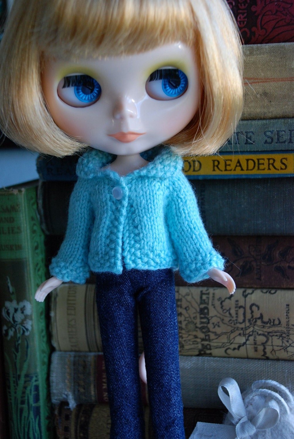 Smart Little Sweater for Blythe in Aqua