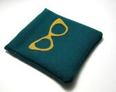 Pinch Pouch - Cat Eye Glasses in Velvet