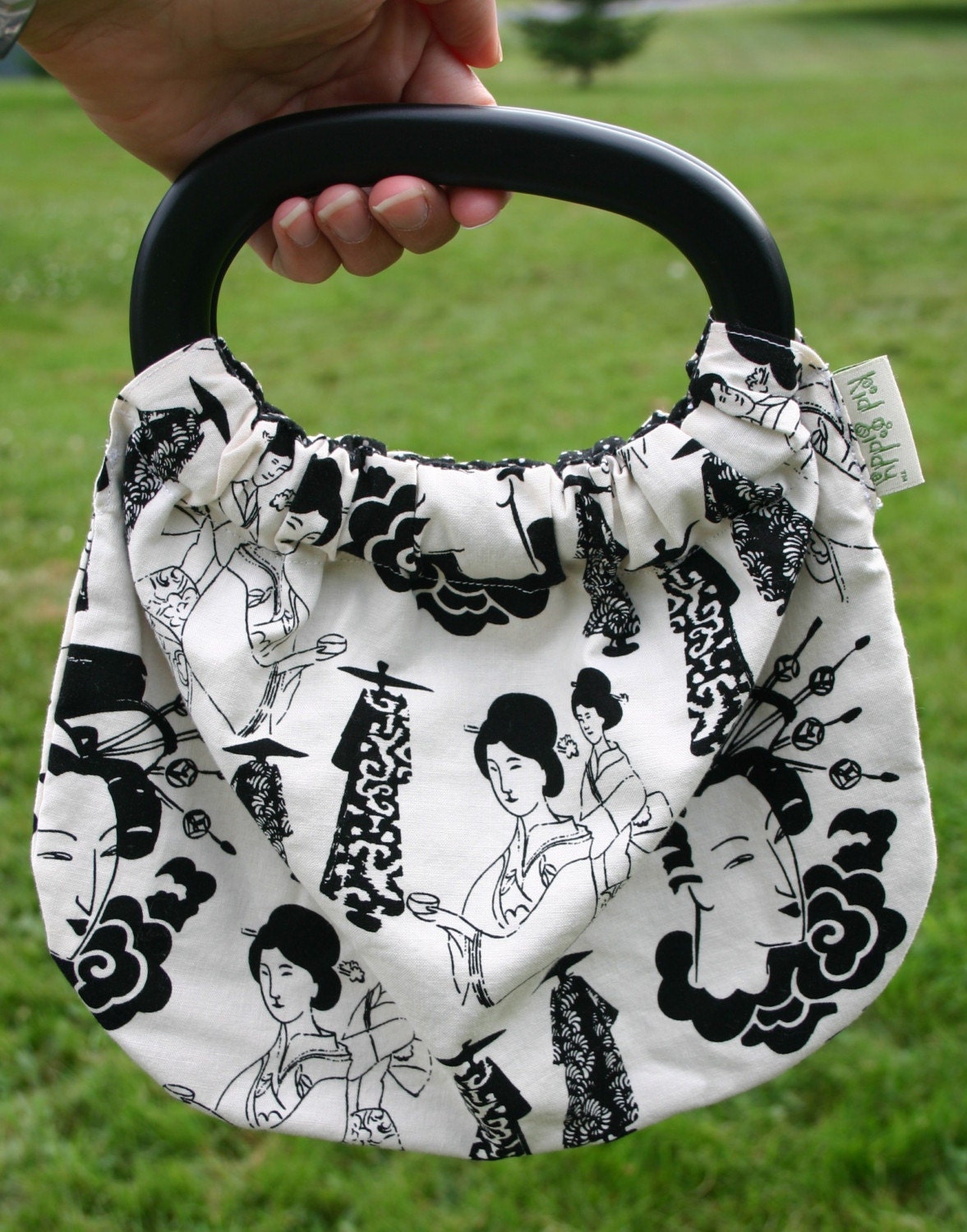 OOAK Handbag w/ Oval Wooden Handle Cream and Black Geisha Print Fabric w/White and Grey on Black Polka Dot Lining by Kid Giddy