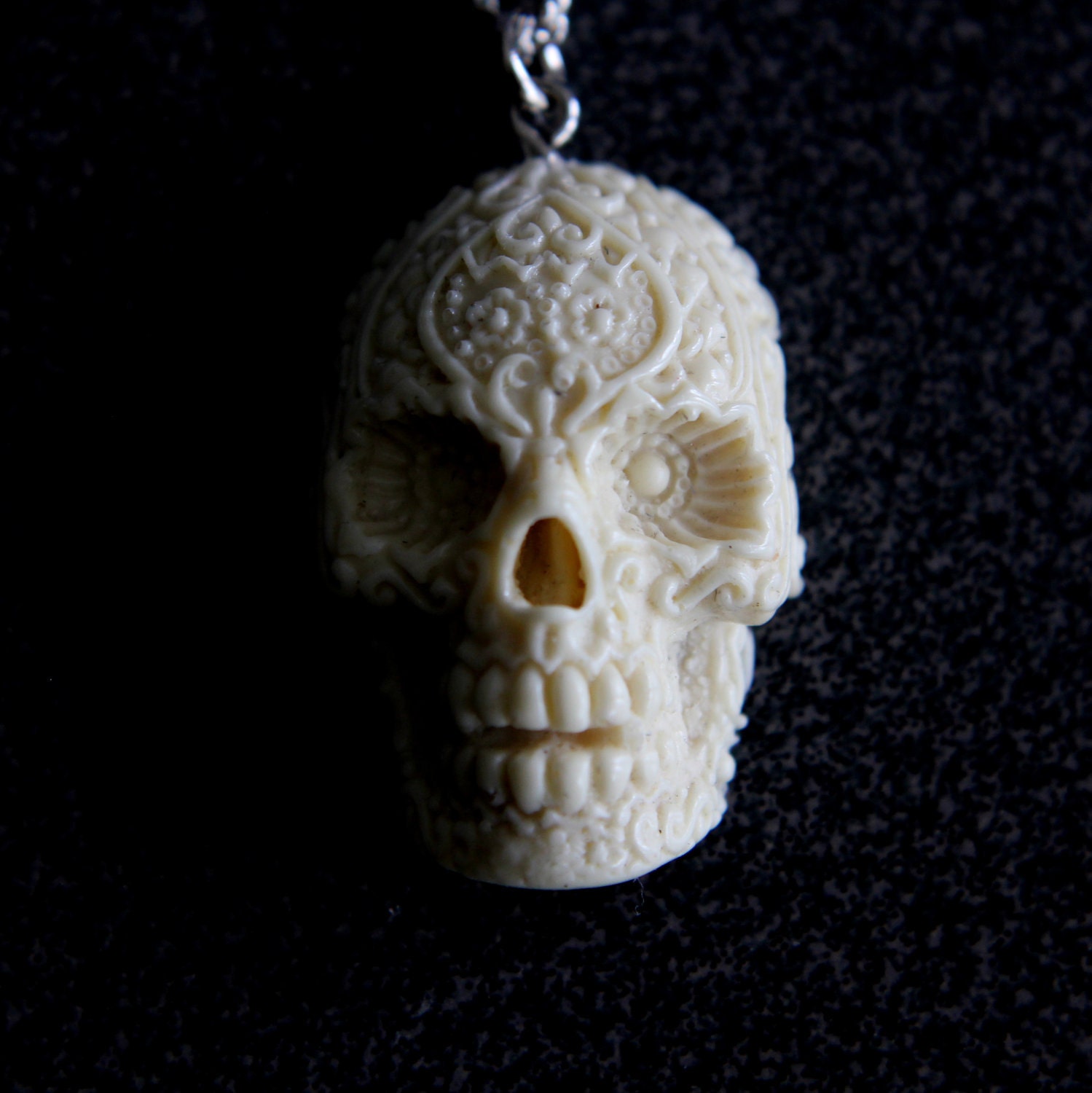 Day of the Dead Sugar Skull Pendant Necklace with Ivory Finish - mrd74