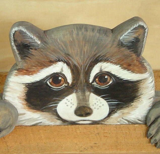 RACCOON - Door Topper - Wood Carving - Wildlife Sculpture - Woodland Decor - Hand Carved - Hand Painted - Cabin Decor by Will Kay Studios