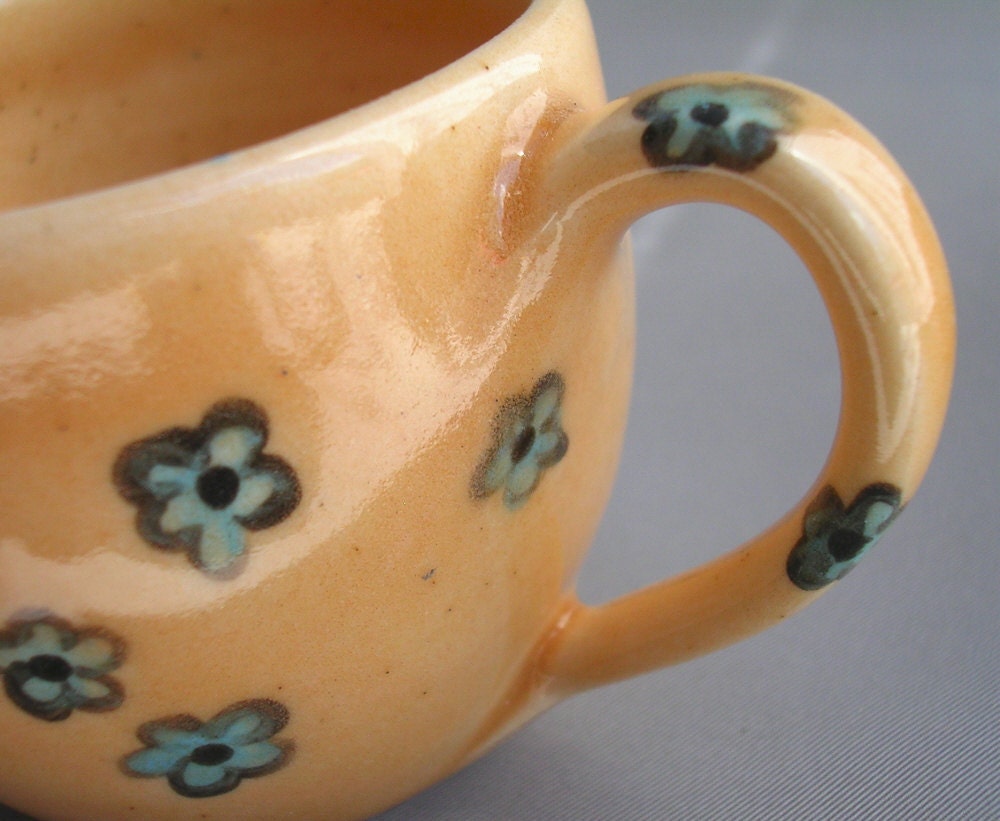Chintz Espresso Cups in Honey