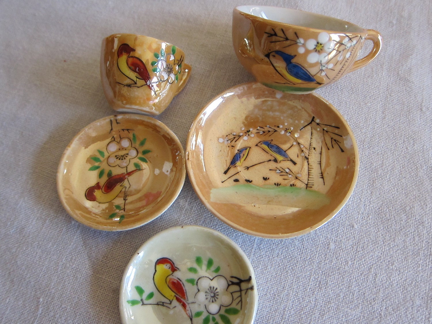 Set of 5 pieces of Lustreware Children Birds tea set