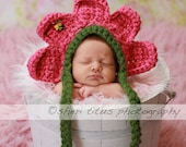 LiL Pink Baby Flower Bonnet Hat with Bumble Bee          Newborn Baby Photo Prop         Poppy, Daisy, or Sunflower