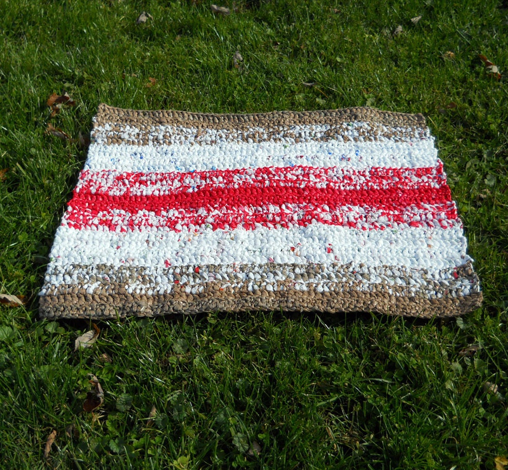 Brown Red White Recycled Plarn Outdoor Rug