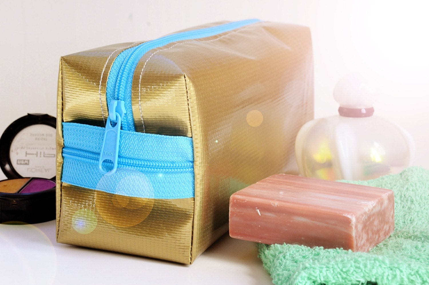 Makeup Bag Toiletry Kit Cosmetic Case Gold Oilcloth Medium