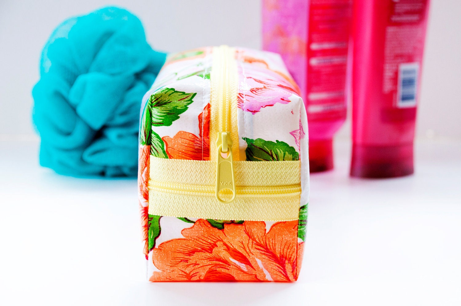 Makeup Bag Toiletry Kit Cosmetic Case Rose Oilcloth Large