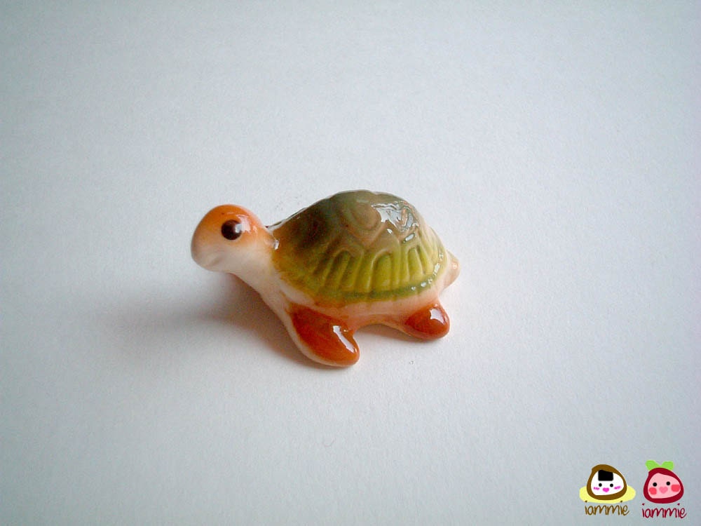 Mini Turtle Figure, Brown and Green, Ceramic figure, ceramic turtle, miniature turtle, tiny animal, tortoise, tiny, small, iammie
