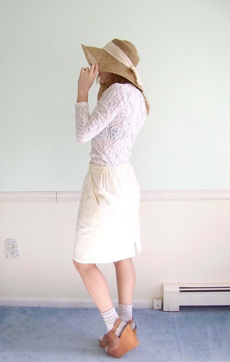 Vanilla Cream Vintage 80s Knit High Waist LACE Inset Mini Skirt S/M