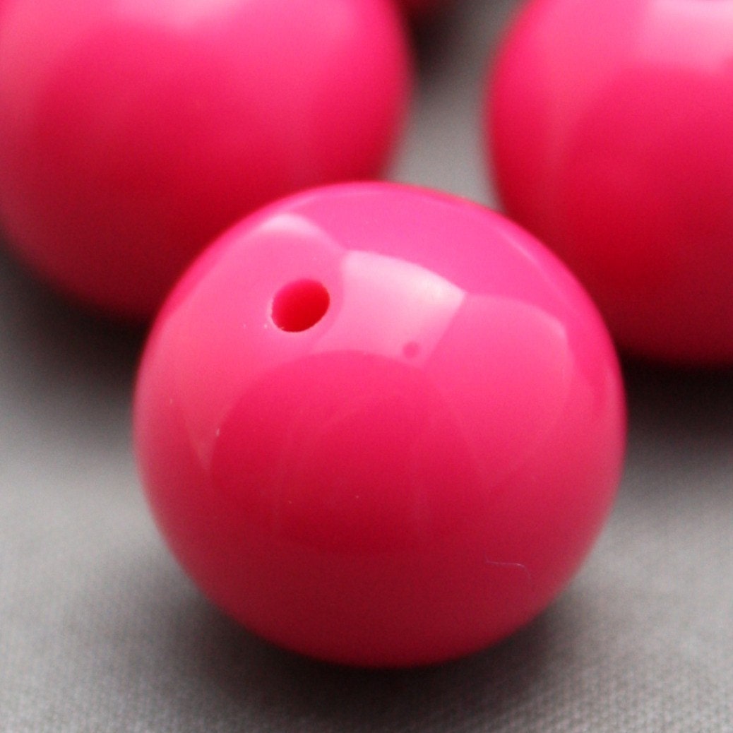 10 Vintage Fuschia Hot PInk Round Lucite Beads 13mm
